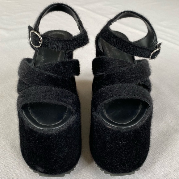 Delia's She Walks On Me Fuzzy Strappy Sandals Platform Shoes - Picture 4 of 7